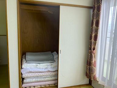 収納のにおいと湿気をまとめて対策したい